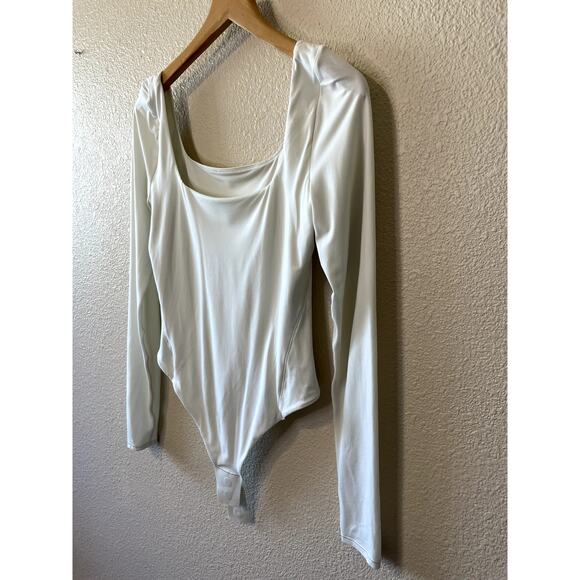 Lululemon Wundermost Ultra-Soft Nulu Square Neck Long Sleeve Bodysuit Ivory Med - Picture 10 of 13